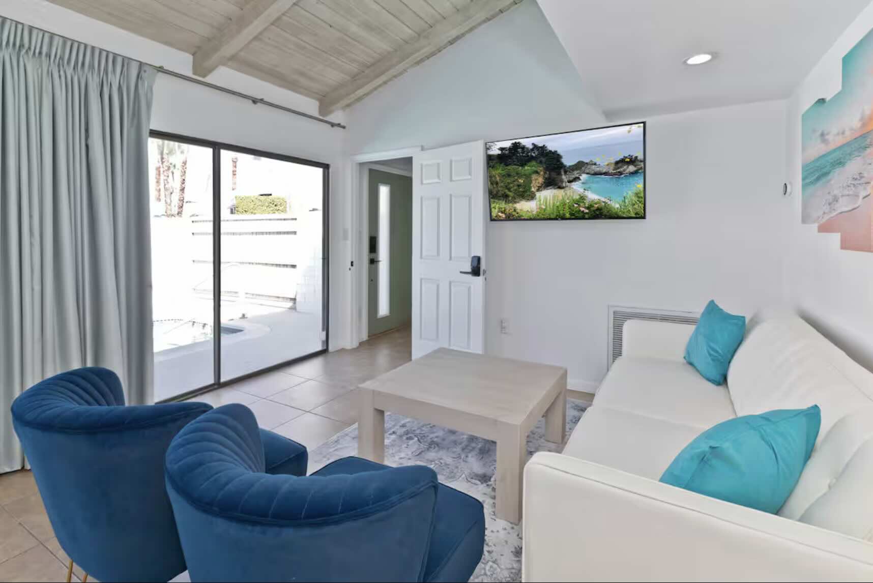 Midnight Jewel Condo